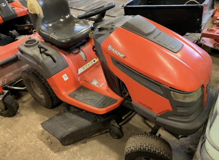  murutraktor Husqvarna YTH 150 Twin