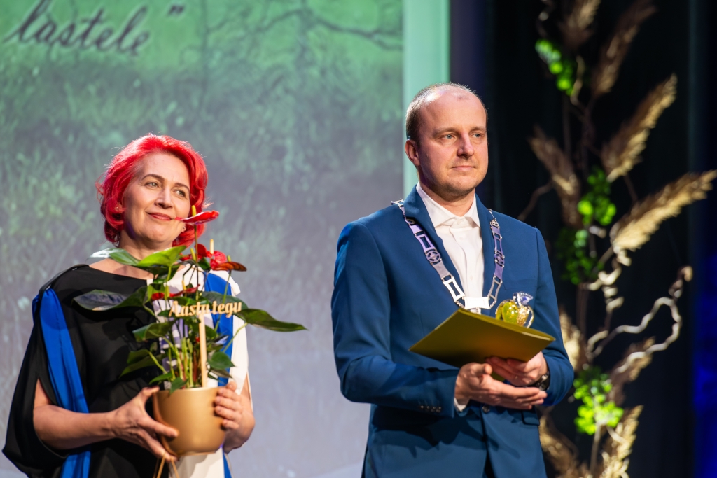 Türi vallavolikogu esimees Pipi-Liis Siemann (vasakul) ja Türi vallavanem Sulo Särkinen.jpg