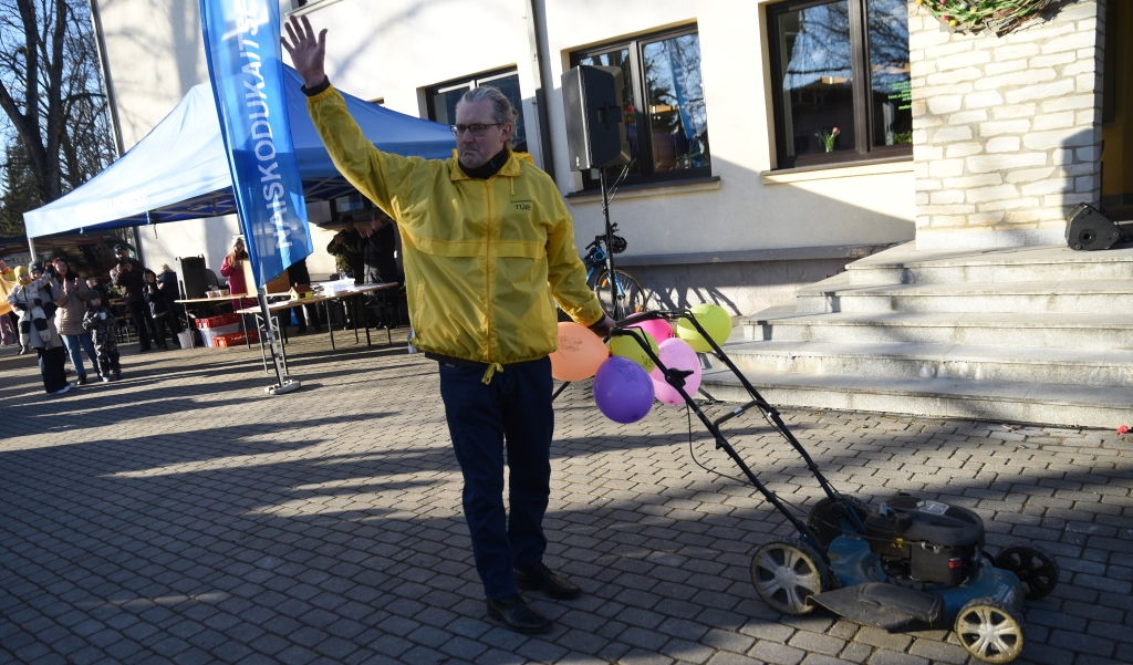 Muruniiduk tõmmati käima.jpg